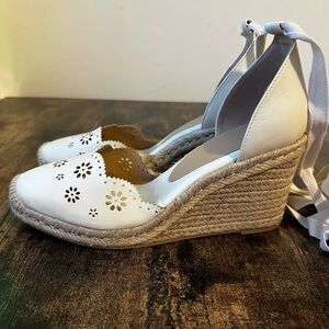 JustFab Coast to Coast-E Tie Sandal Wedges, Flower / Eyelet, Cream 9